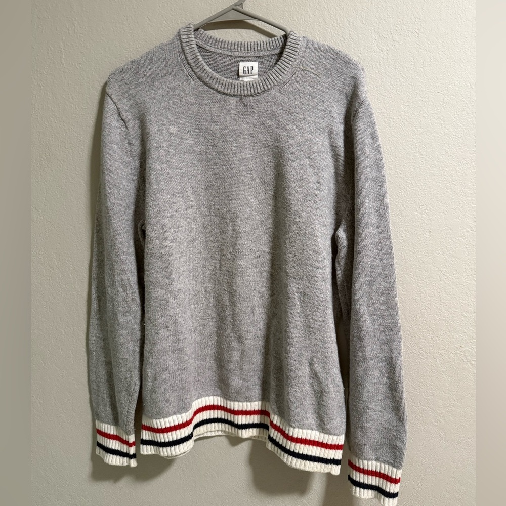 GAP Gray Crewneck Sweater w/ Striped Trim (Men’s M)